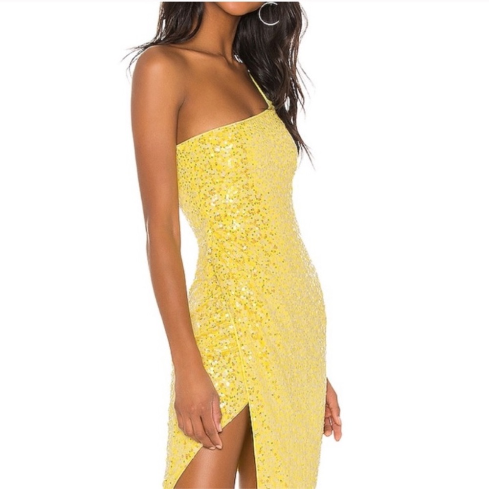 REVOLVE H:OURS Crescent Yellow Dress 💛✨